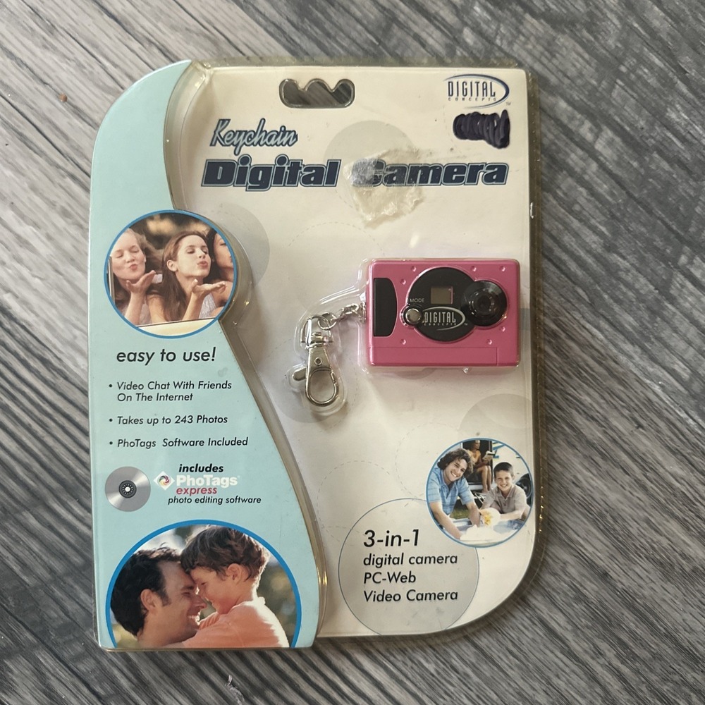 Keychain 3 In 1~Digital Camera, PC Web, Video Camera ~ Blue~NEW Great GIFT